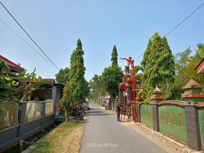 Pemasangan Lampu Penerangan Jalan Umum Di Desa Kebadongan Kecamatan Klirong Kabupaten Kebumen